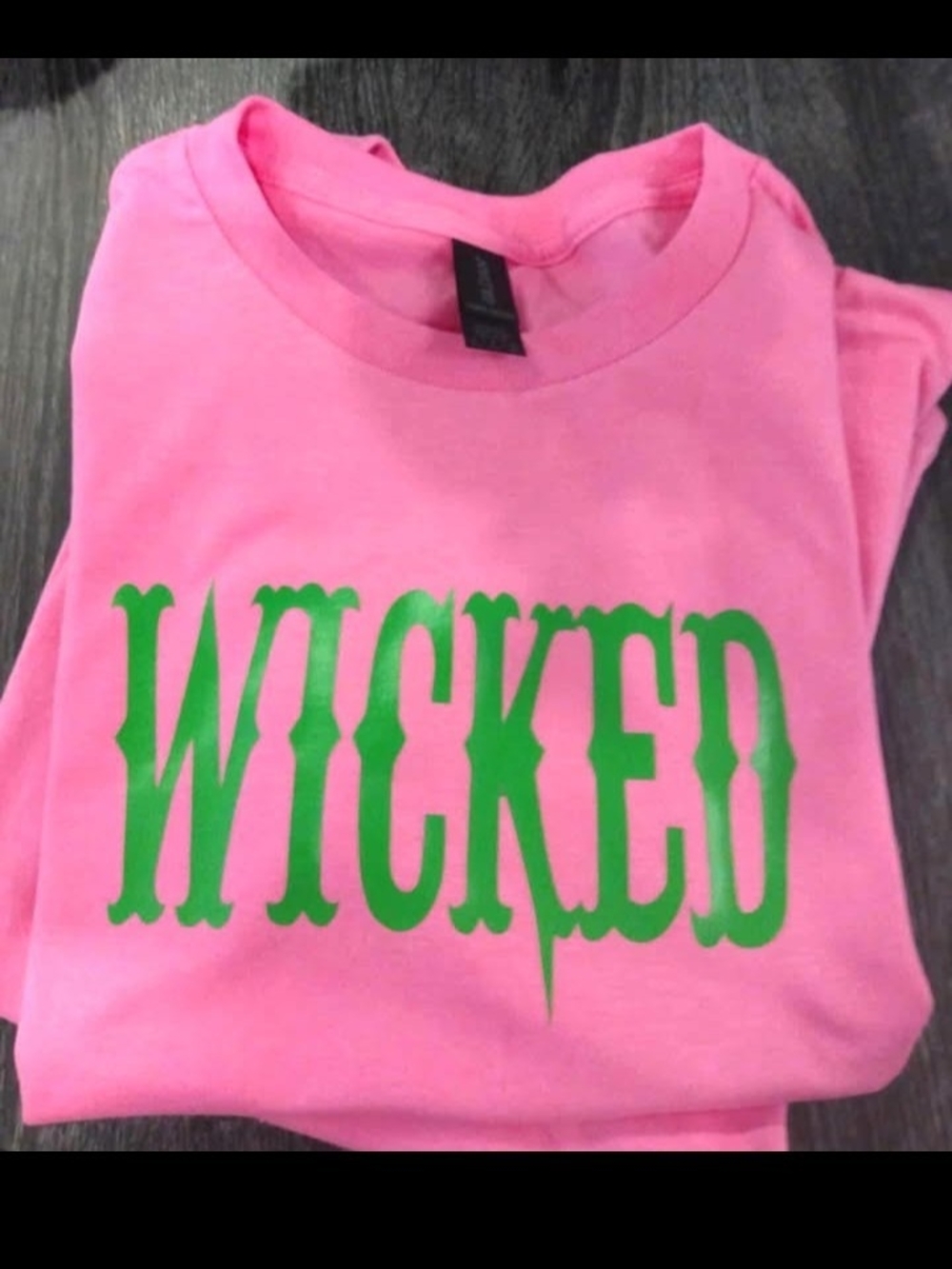 Kids Pink 'WICKED' Gildan Graphic Tee NWOT